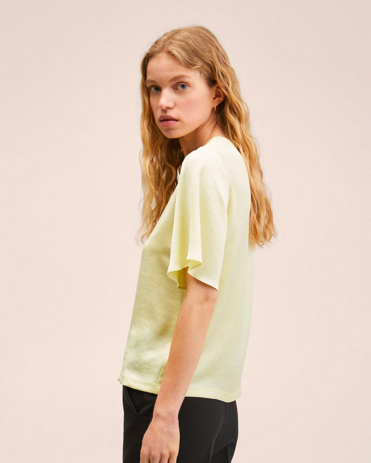 Short sleeved blouse - Image 2